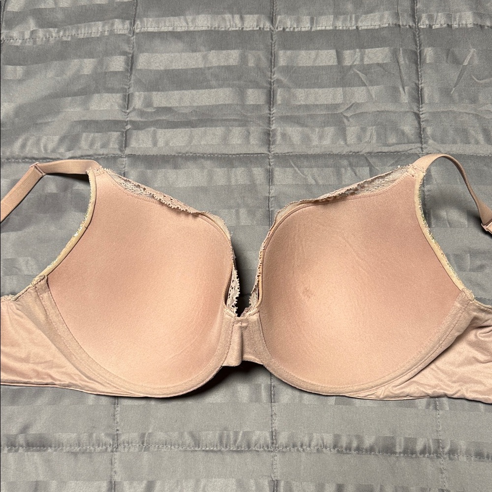 Victoria’s Secret 38D Body by Victoria perfect shape bra - Picture 6 of 9